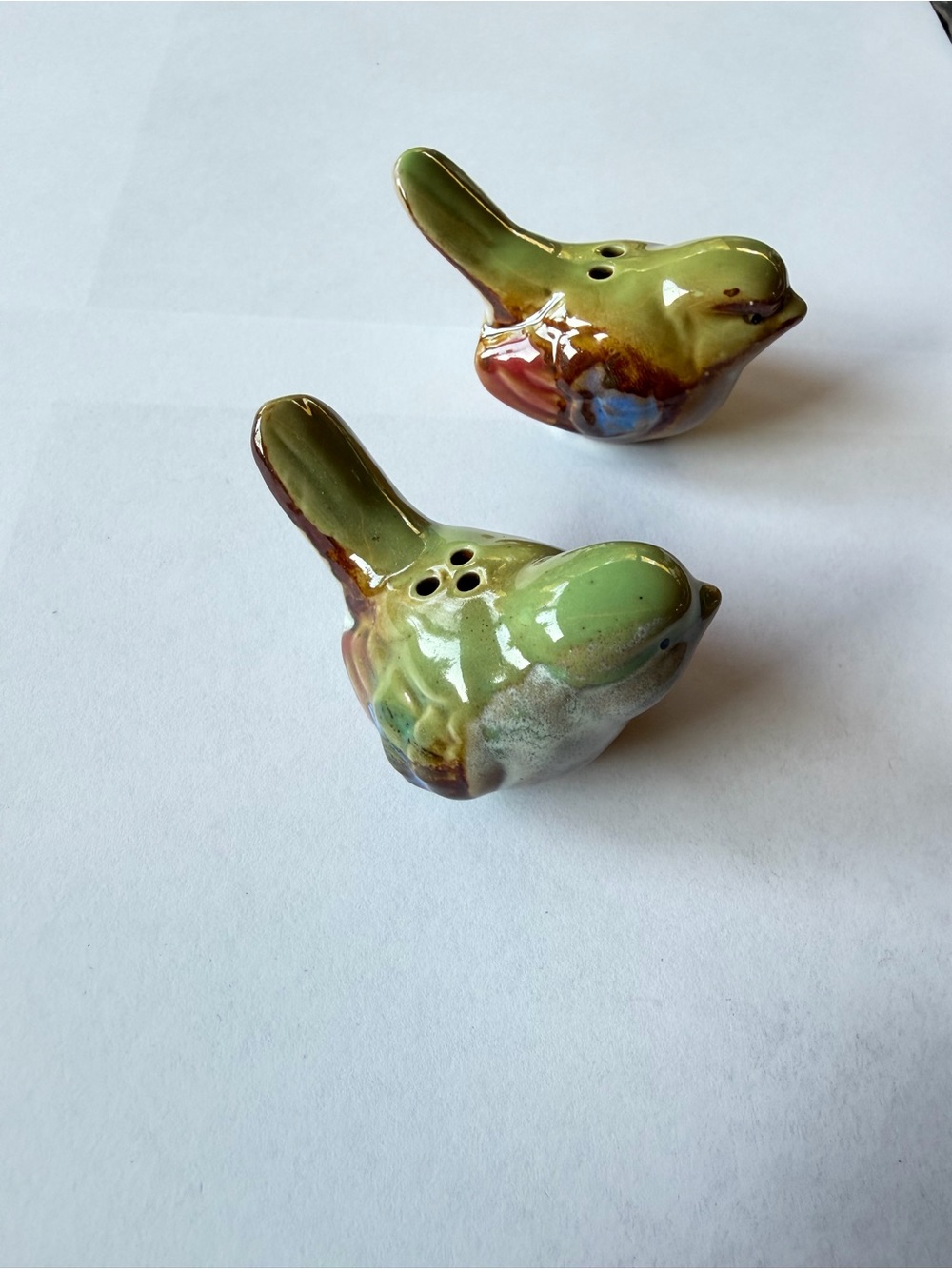 Vintage Ceramic Bird Salt and Pepper Shaker Set - green glazed